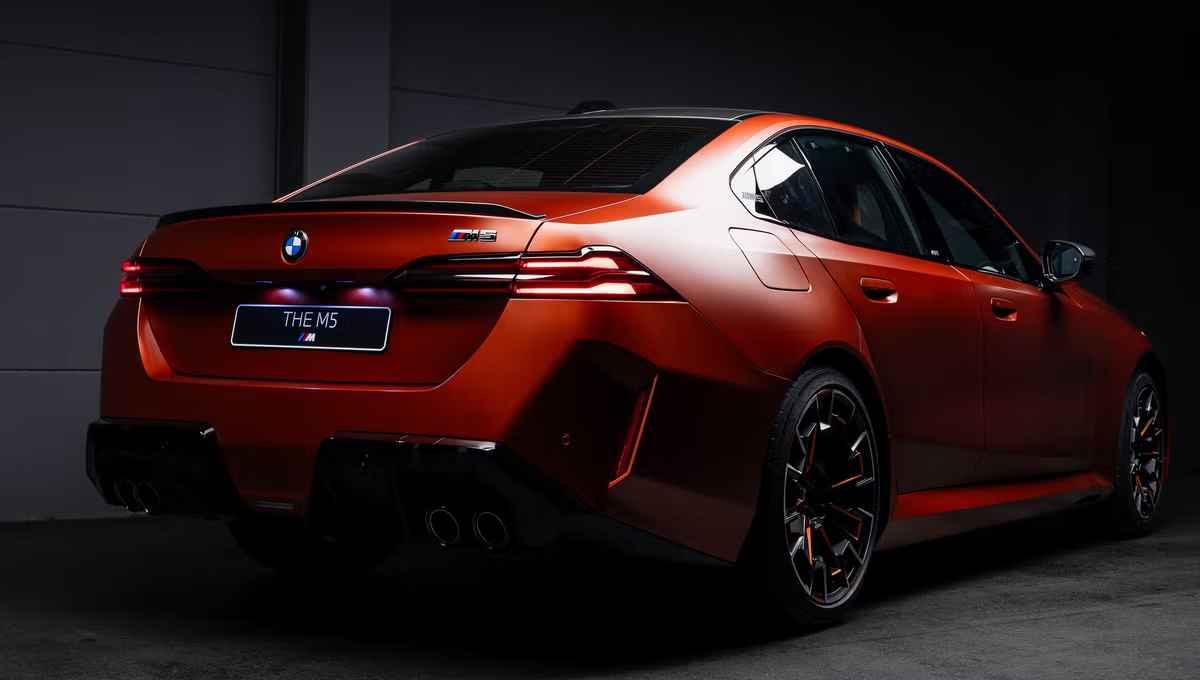 El primer BMW M5 2025 en américa del norte será muy, muy naranja | Mundo Ingeniería