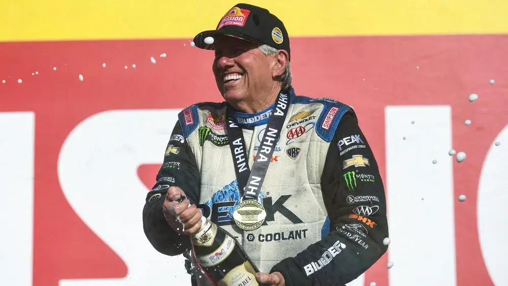 El Legendario Piloto de Drag John Force en lucha por su vida tras Devastador accidente | Mundo Ingeniería