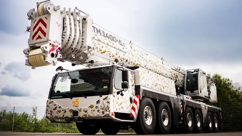Liebherr Lanza la Grúa Móvil de 400 Toneladas con Configuración Simple y Elevación Potente | Mundo Ingeniería