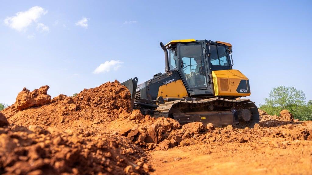Hyundai ingresa al mercado de Bulldozers sobre orugas: presentamos el robusto HD100 | Mundo Ingeniería