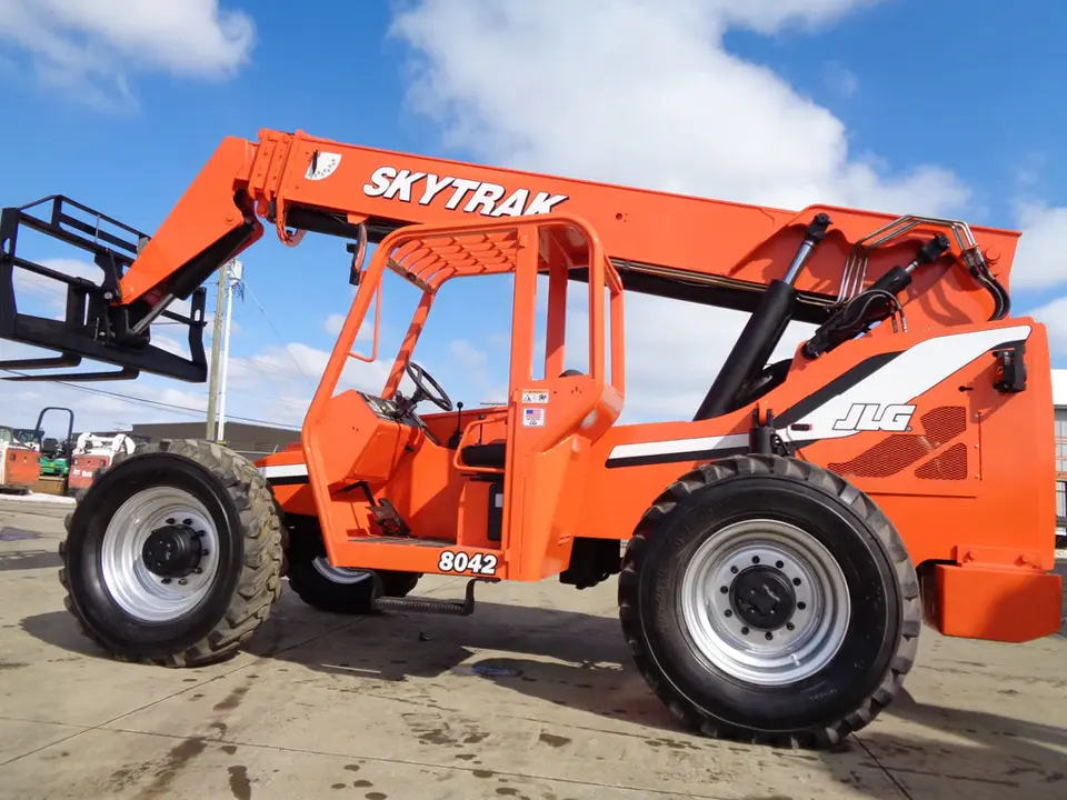 JLG introduce el Remasterizado Manipulador Telescópico SkyTrak 8042 con mejoras en servicio y transporte | Mundo Ingeniería