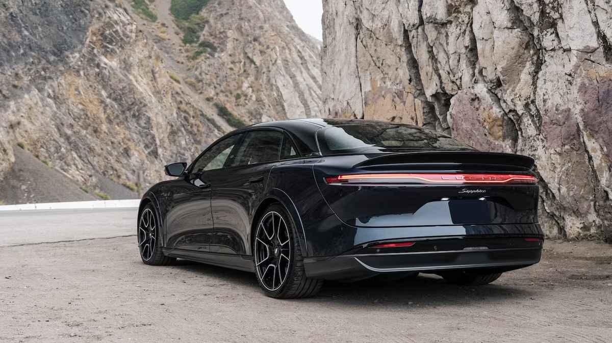 Lucid Air Sapphire blindado: Un EV de 1234 HP en un traje de armadura | Mundo Ingeniería