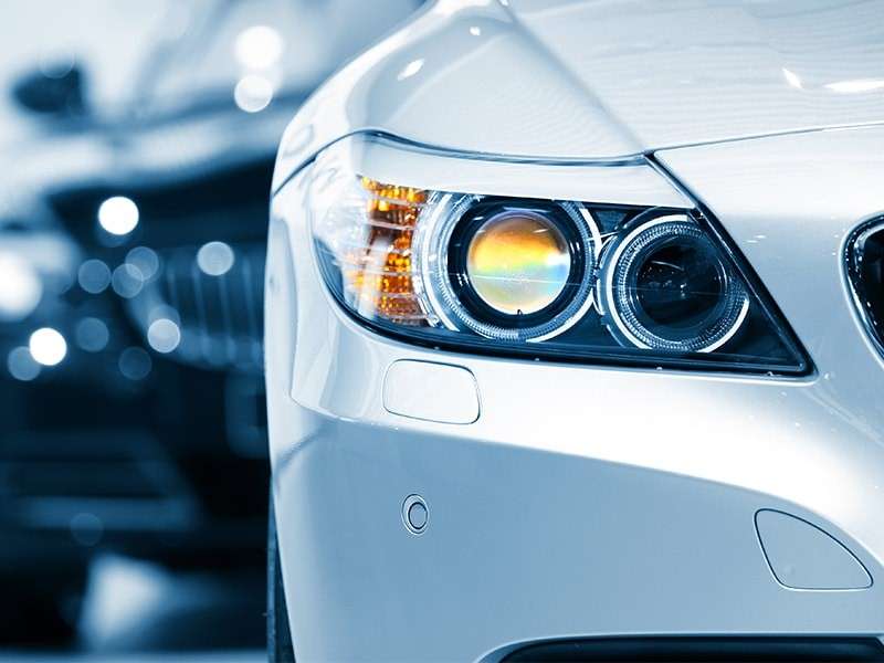Portada: Fundamentos del Alumbrado en Automóviles: Tipos, Funciones y Normativas de