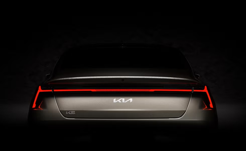 Portada: El Kia K8, sucesor del Cadenza, se presenta en nuevas fotos teaser