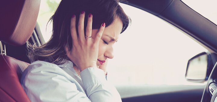 Portada: ¿Por qué escuchas un ruido de estruendo en la carrocería de tu auto?